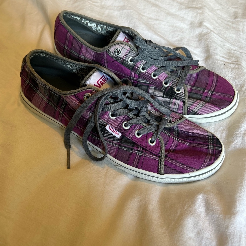 Vans Women's Purple Plaid Low-Top Sneakers